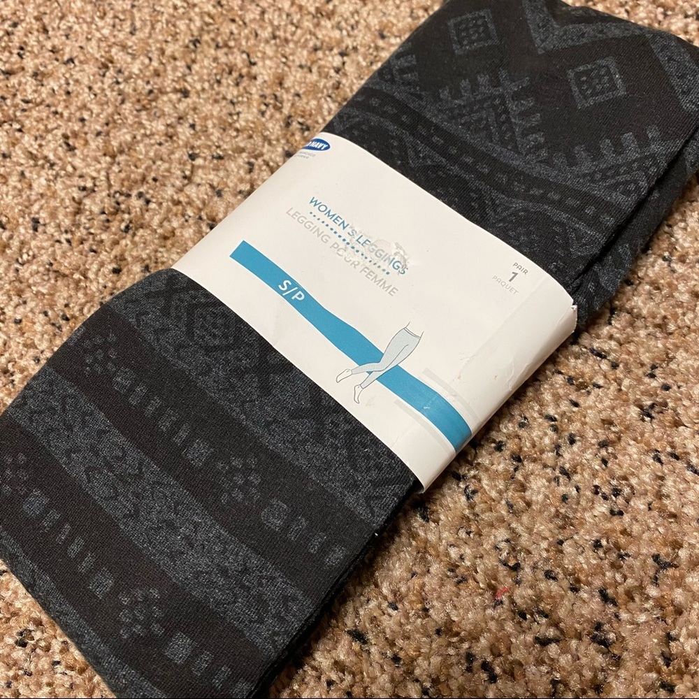 NWT Old Navy Black Grey Leggings Southwestern Aztec Native American patt…